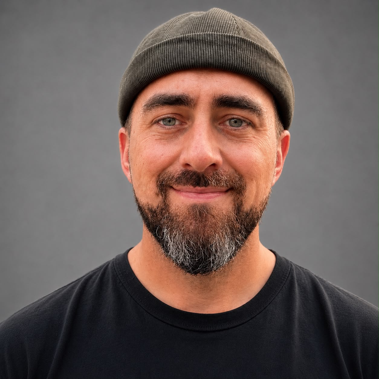 Portrait of Ryan Getz, web designer and developer
